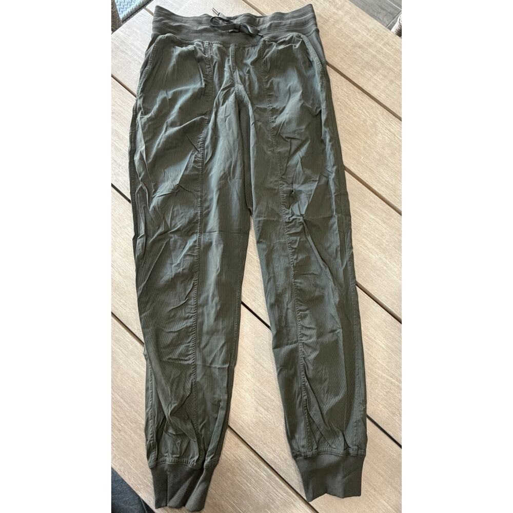Lululemon Women’s Dance Studio‎ Joggers Size 6 Forest Green Athletic Athleisure